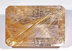 Inclusions de Rutile dans le quartz - Minas Gerais - Brésil (3,5 × 2,5 cm).