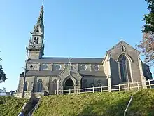 Quimerch : l'église paroissiale vue du sud