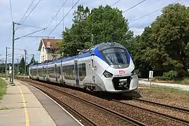 Deserte d'un TER Besançon - Lons-le-Saunier.