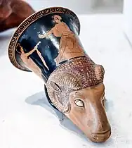 Terre cuite par Sotadès (potier), vers 460 av. J.-C.(Petit Palais, Paris).