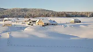 Le village sous la neige.