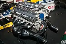 Photo d'un moteur V10