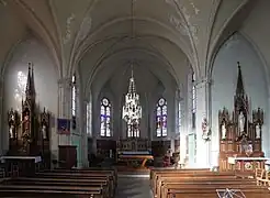 L'intérieur de l'église.
