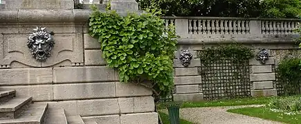 Mascarons d'Auguste Rodin.