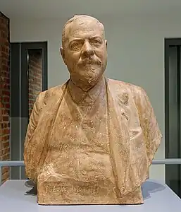 Eugène Motte (1893), buste en plâtre, Roubaix, La Piscine.