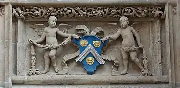 Les armoiries des seigneurs de Bourgtheroulde.