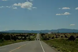La route 66 passe à l'est de la ville d'Albuquerque (Nouveau-Mexique).