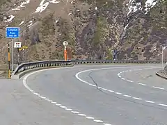 Le col à 2&nbsp;005&nbsp;m.