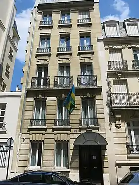 Ambassade à Paris.