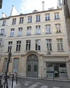 6 rue de Beauregard, hôtel XVIIIe siècle (non classé).