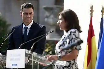 La maire de Paris Anne Hidalgo et le président du gouvernement espagnol Pedro Sánchez lors de la cérémonie d'inauguration en juin 2018.