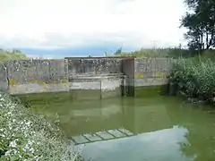 Les portes se ferment à marée montante à Saint-Firmin-lès-Crotoy.