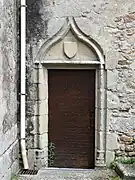 La porte d'accès à la chapelle sud.