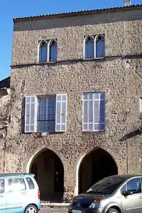 Maison à baies géminées trilobées, déjà inscrite individuellement (sept.&nbsp;2011)44°&nbsp;33′&nbsp;53,9″&nbsp;N, 0°&nbsp;13′&nbsp;28,7″&nbsp;O