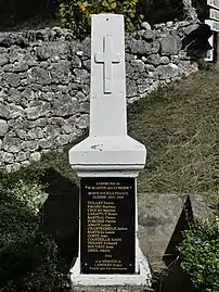 Le monument aux morts.