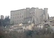 Le château côté village.