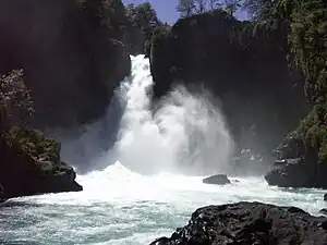 La cascade Huilo Huilo.
