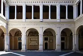 Le cloître de Bramante (1500-1504).