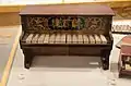 Piano jouet à 14 touches (1900)