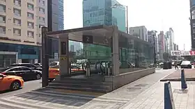 Bouche n°2 de la station, en 2018.