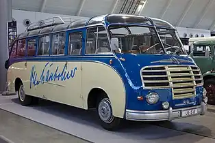 Kässbohrer-Setra S 8, le tout premier véhicule de la marque.