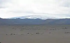 Vue du Trölladyngja enneigé.