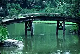 Pont dans le jardin du Shōsei-en