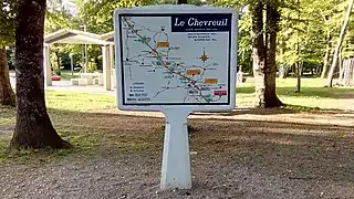 Signalétique dans l'aire du Chevreuil sur l'autoroute A6, à Nitry.