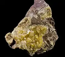 Soufre - Malvési, Aude, France (8&nbsp;×&nbsp;7&nbsp;cm).