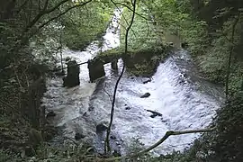 Vestiges de la poudrerie royale du XVIIe siècle.