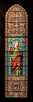 Vitrail représentant sainte Élisabeth.