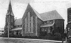 Vue de l'église sur une carte postale de la fin du XIXe&nbsp;siècle.