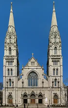 Façade de la cathédrale.