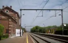 voies, quais et ancien bâtiment