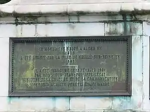 Plaque 2.