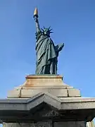 Réplique à Poitiers.