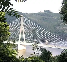 Image illustrative de l’article Veterans Memorial Bridge