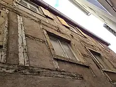 Édifice à pans de bois.