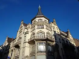 Le palais des Fêtes.