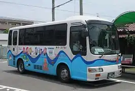 Bus Taco desservant la gare.