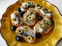 Bruschetta de sardine.