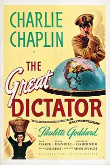 Affiche montrant Chaplin en tenue de dictateur, les yeux rivés sur un globe terrestre. Paulette Goddard est présent en bas de l'affiche portant un panier sur la  tête.