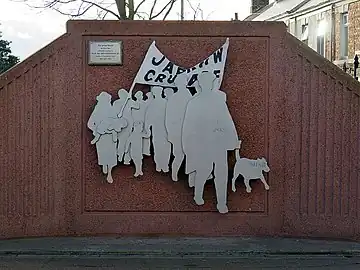 Sculpture "The Jarrow March" à la station de métro Jarrow (en)