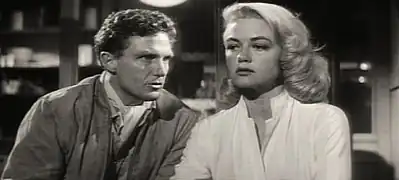 Robert Stack et Dorothy Malone