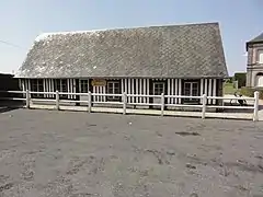 Salle de pétanque Thiétrevillaise.