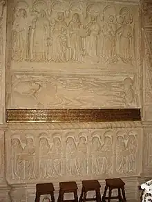 Tombeau de Hugues des Hazards dans l'église Saint-Médard.