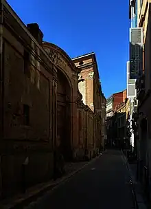 Portail d'entrée de l'hôtel Puivert.