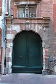 Portail de la façade sur rue.