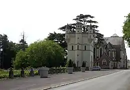 Photographie de la tour Monplaisir.