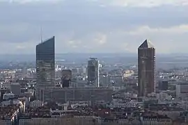 Tour Incity, Tour Oxygène, et Tour Part-Dieu (à droite)